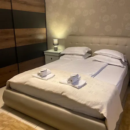 Luxury Nr 5 ***** דירה