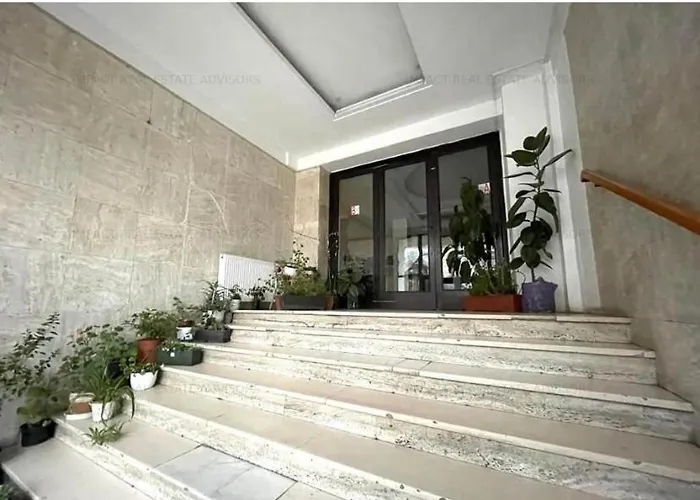 Luxury Nr 5 ***** Bucharest