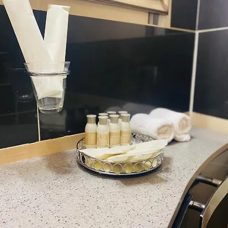 Luxury Nr 5 ***** דירה בוקרשט