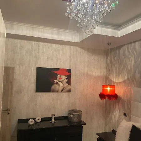 Luxury Nr 5 ***** דירה בוקרשט